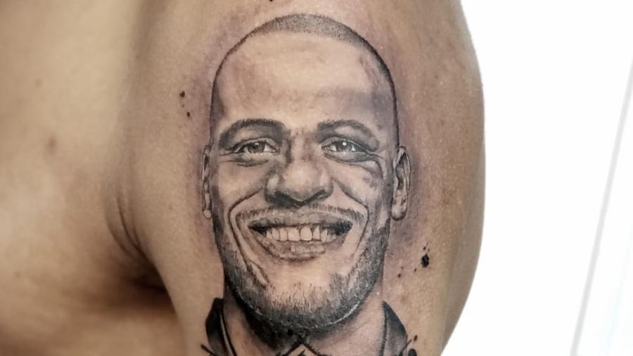 Marcus Vinícius Coelho, torcedor do Atlético, tatuou o rosto de Patric - Arquivo Pessoal