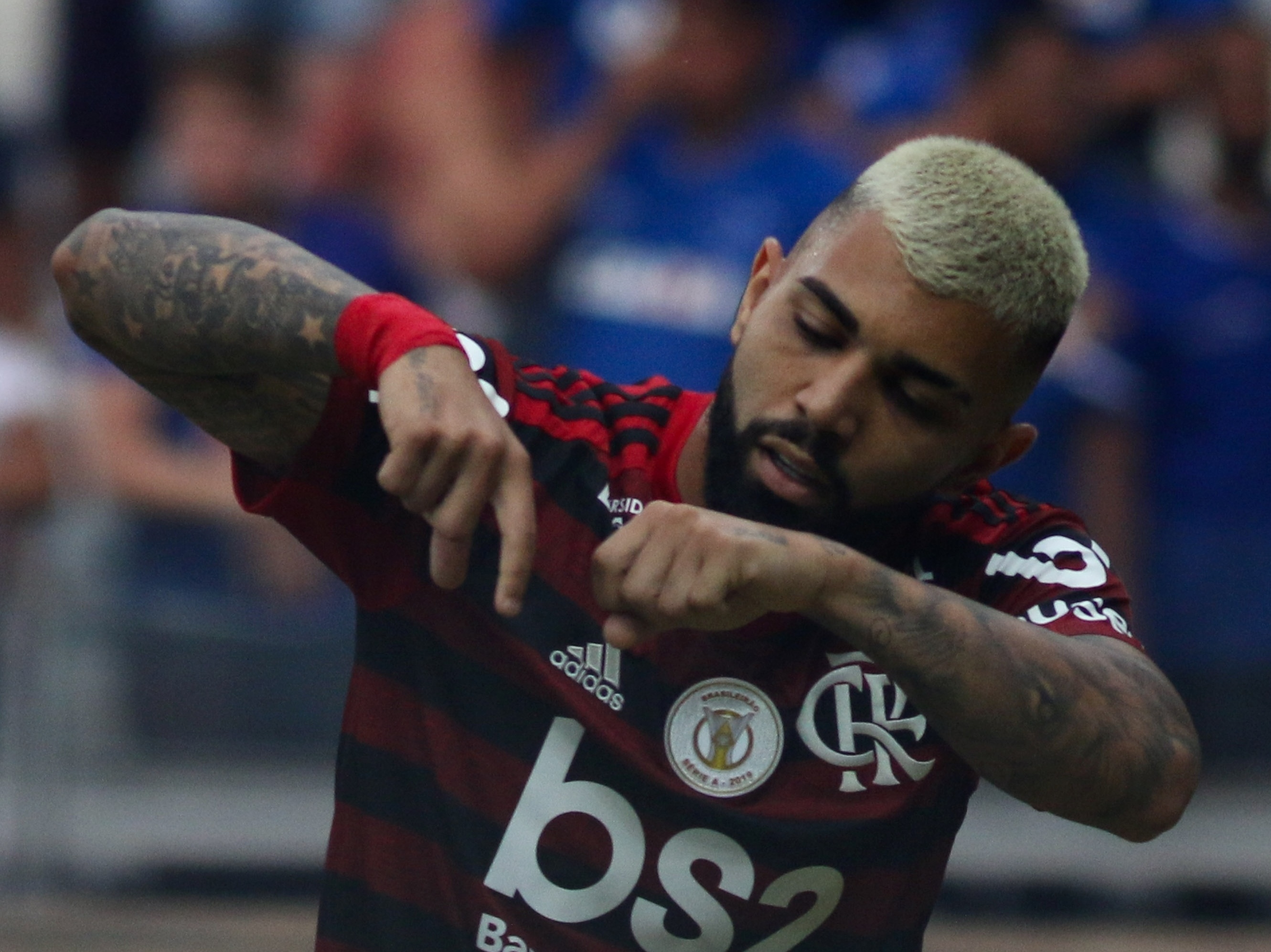 Corinthians oferecerá 2 jogadores ao Fla em proposta por Gabigol