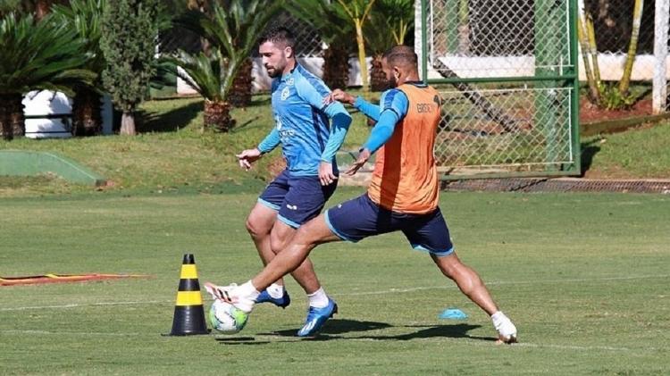 Brasileirão | Goiás diz ter dez casos de covid-19 antes de jogo e tenta adiamento