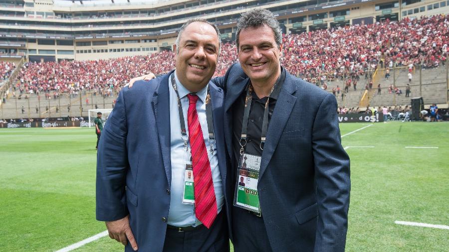Marcos Braz, vice-presidente de Futebol, e Bruno Spindel, diretor executivo, celebram título do Flamengo na Libertadores - Alexandre Vidal / Flamengo