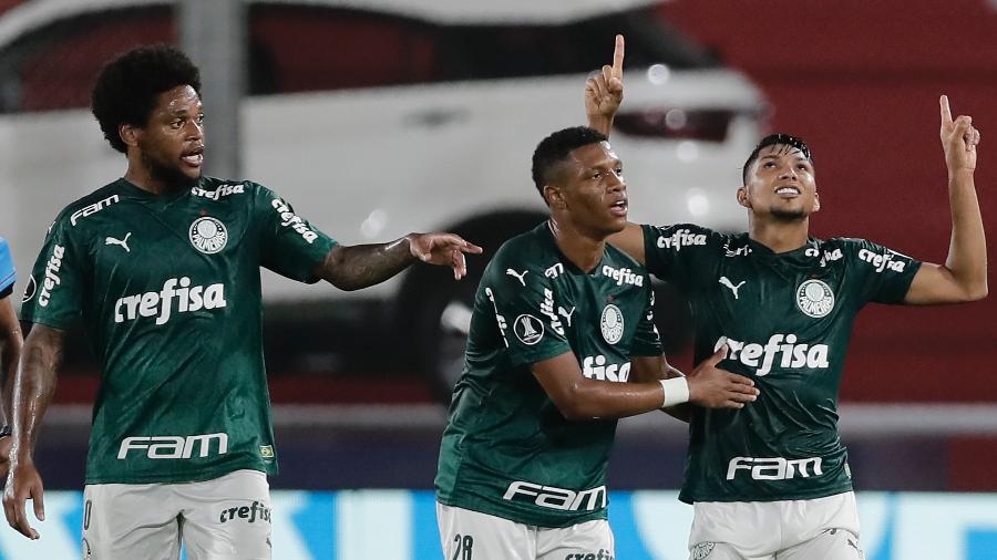Rony comemora gol do Palmeiras contra o River Plate na semifinal da Libertadores - Juan I. Roncoroni ? Pool/Getty Images