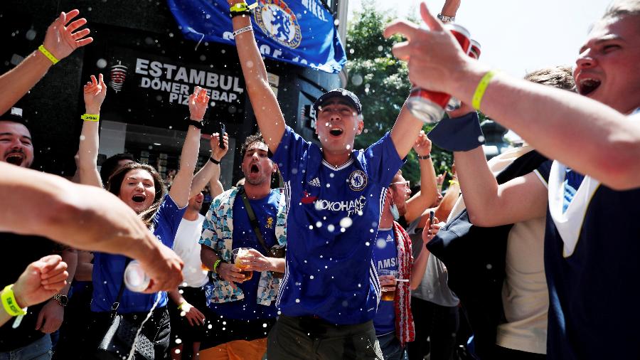 Torcedores do Chelsea poderão acompanhar jogos fora de casa - REUTERS