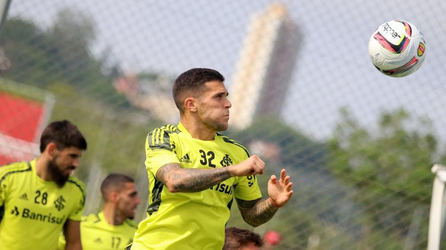 Fabricio Bustos participa de treinamento do Inter e pode estrear no Gre-Nal - Ricardo Duarte/Inter