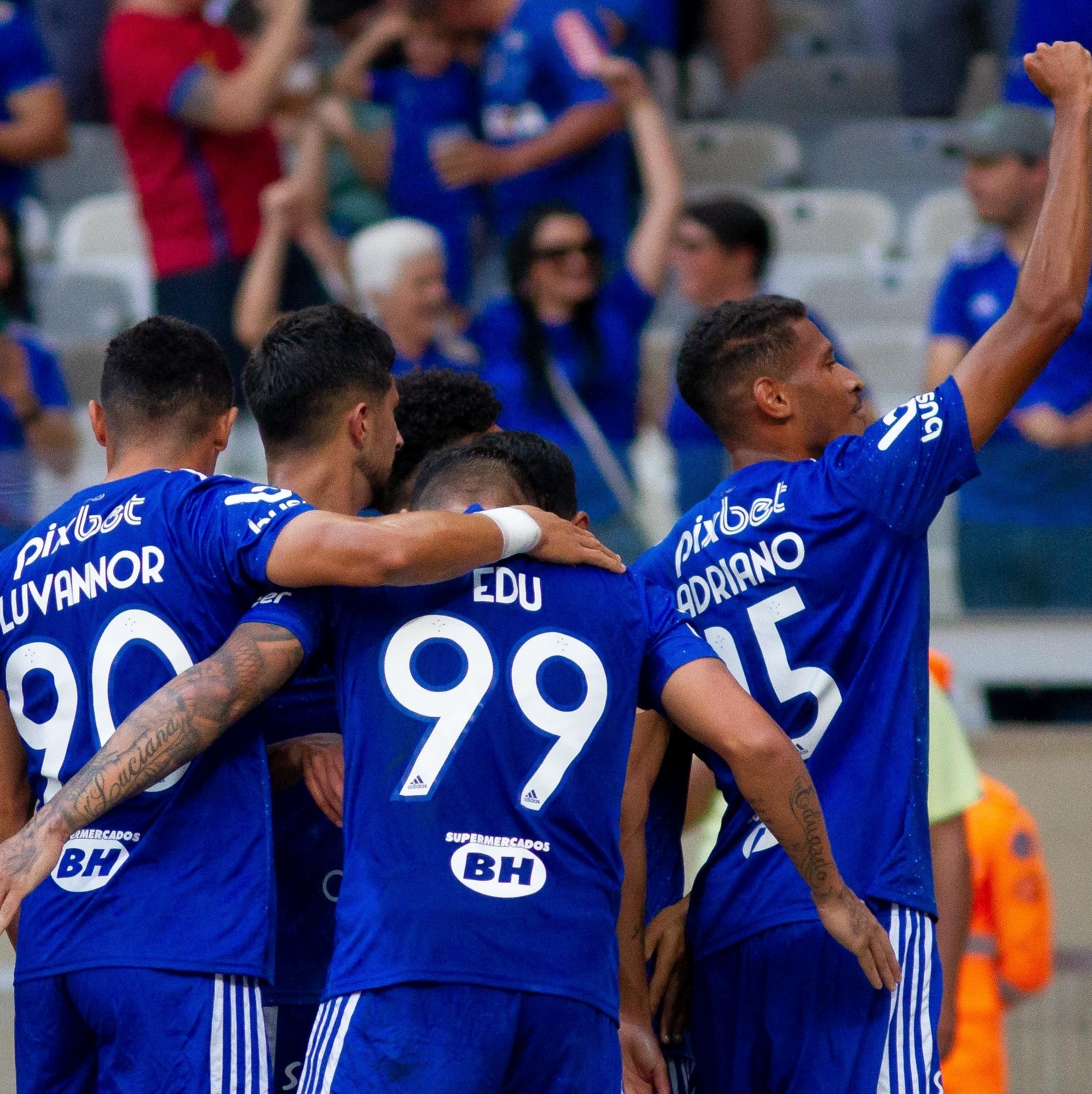 CRUZEIRO ESCALADO PRA ESSE JOGO DECISIVO CONTRA O INTERNACIONAL! GLOBO  ESPORTE MG #cruzeiro 