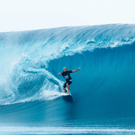 Kelly Slater desfilando em Teahupo'o Kelly Slater desfilando em Teahupo'o