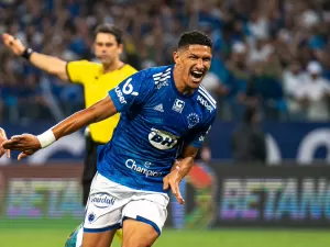 'Eu era flamenguista até vestir a camisa do Cruzeiro', diz Luvannor