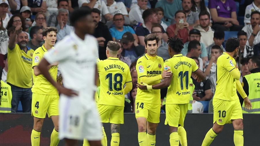 Jogadores do Villarreal comemoram o gol contra o Real Madrid - Pierre-Philippe MARCOU / AFP