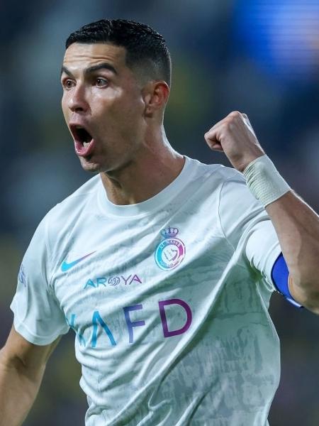 Cristiano Ronaldo celebra gol em seu jogo 1200º contra o Al-Riyadh