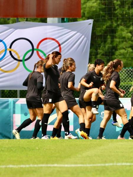 Seleção feminina da Nova Zelândia teve treino espionado por canadense