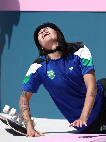 Isadora Pacheco durante competição de skate park nos Jogos Olímpicos de Paris 2024; ela é a líder do ranking do STU