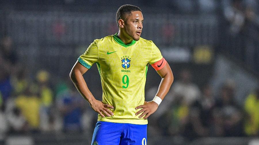 Vitor Roque em ação pela seleção brasileira sub-20 