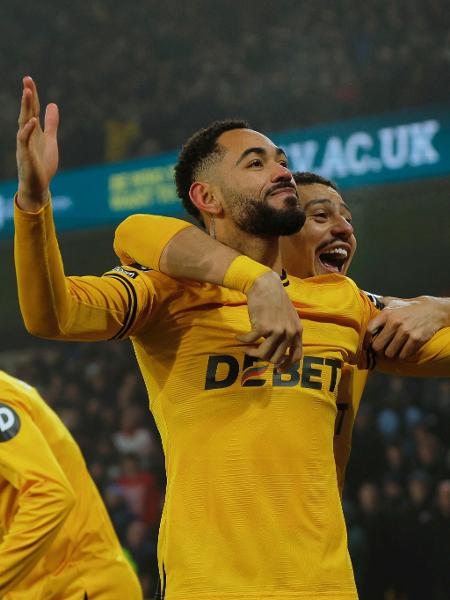 Matheus Cunha comemora após fazer gol olímpico na vitória do Wolverhampton sobre o Manchester United, pelo Inglês Matheus Cunha comemora após fazer gol olímpico na vitória do Wolverhampton sobre o Manchester United, pelo Inglês