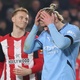 City vacila, leva empate do Brentford no fim e segue com gangorra no Inglês