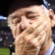 Ator Bill Murray chora com o primeiro título do Chicago Cubs em mais de 200 anos no beisebol dos EUA - Ezra Shaw/Getty Images