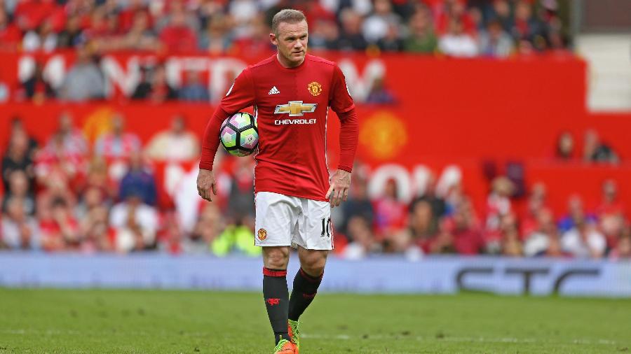 Wayne Rooney afirmou que pensou em trocar o Manchester United pelo Barcelona - Dave Thompson/Getty Images