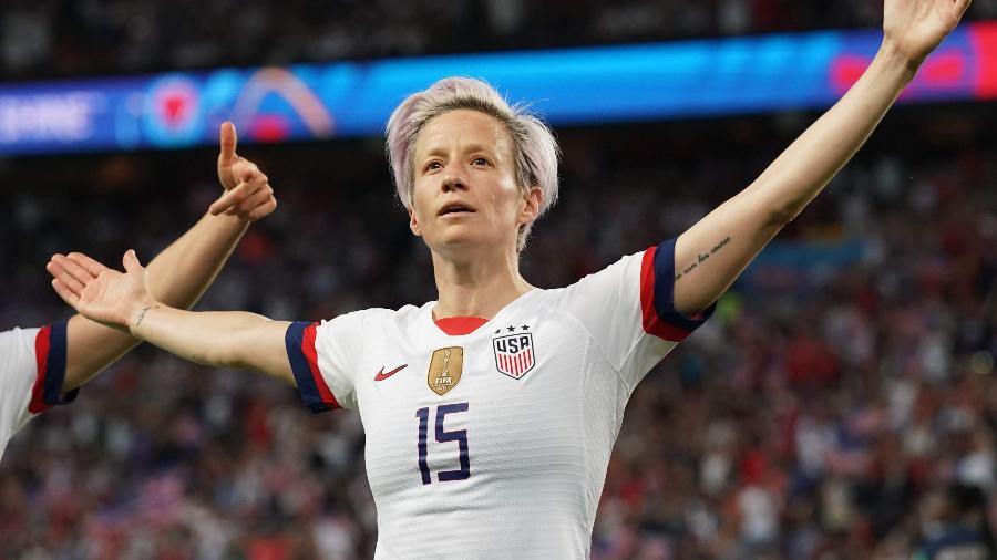 Megan Rapinoe comemora gol dos EUA diante da França nas quartas de final da Copa do Mundo 2019 - Lionel Bonaventure/AFP