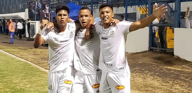 File:Ivonei - Campeonato Paulista Sub20- São Caetano 2 x 1 Santos