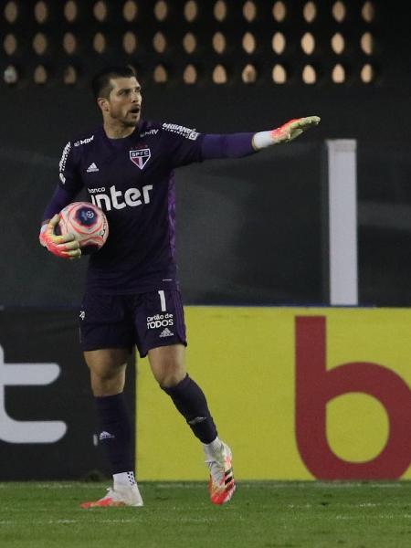 Tiago Volpi, goleiro do São Paulo, tem tudo para render cartoletas - Rubens Chiri