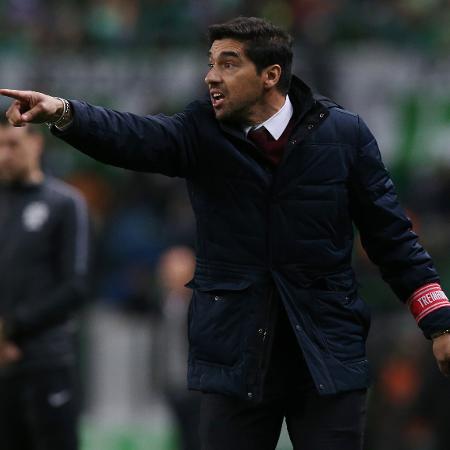 Técnico Abel Ferreira em ação quando comandava o Braga (Portugal), em 2019