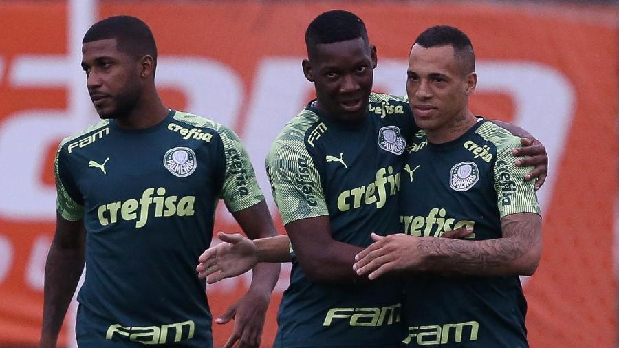 Boletim do Palmeiras: Lucas Esteves, Breno e quarteto da base podem ser novidades de Abel