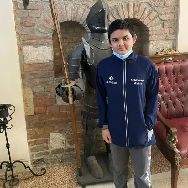 Com apenas 11 anos, enxadrista mourãoense vence grande mestre internacional  de xadrez