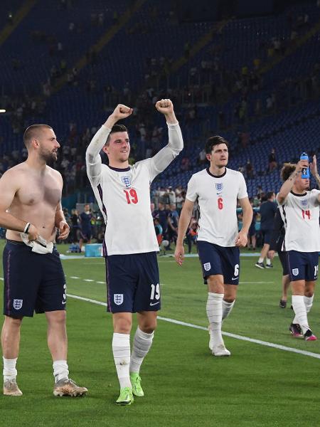 Jogadores da Inglaterra comemoram vaga nas semifinais da Eurocopa - ALBERTO LINGRIA/AFP