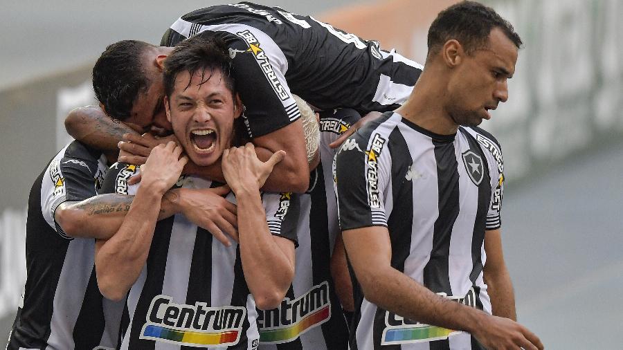 Botafogo venceu o Náutico de virada, engatou a quarta vitória seguida e assumiu a vice-liderança da Série B provisoriamente - ANDRÉ FABIANO/CÓDIGO19/ESTADÃO CONTEÚDO