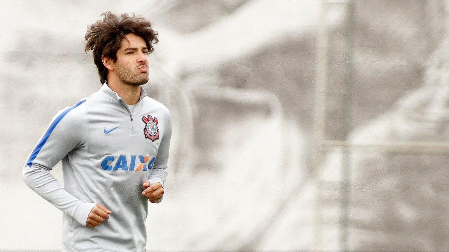 Alexandre Pato custou R$ 40 milhões ao Corinthians em 2013, mas saiu pela porta dos fundos - Daniel Vorley/AGIF