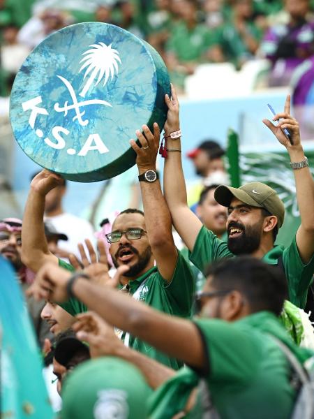 Torcedores da Arábia Saudita no estádio Lusail - ANNEGRET HILSE/REUTERS
