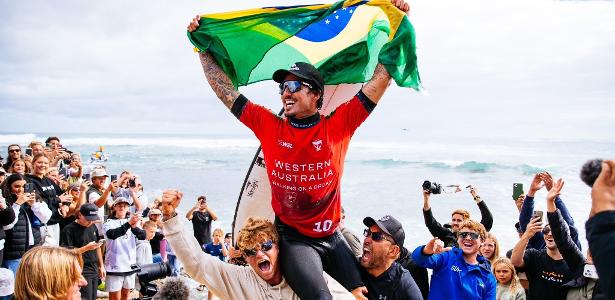 Campeão de surfe australiano é internado em Bali e pede doação de sangue, surfe