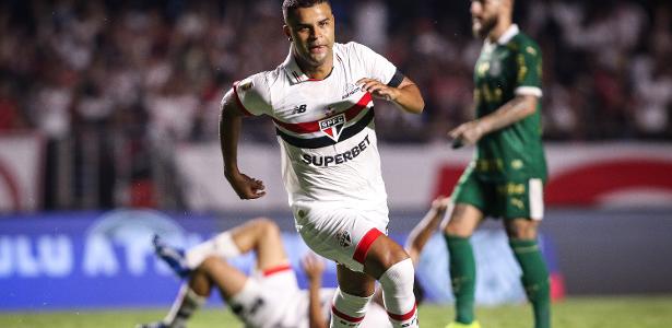 Destaque de Alisson e Luan em clássico entre SPFC e Palmeiras no Brasileirão.