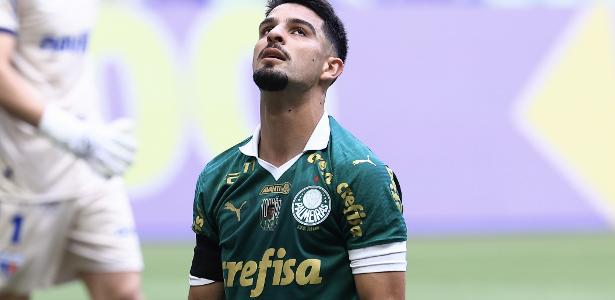 Abel busca reforço de peso para substituir Flaco López no Palmeiras