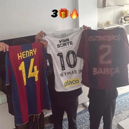 Lamine Yamal posta foto com camisa do Santos, de Neymar - Reprodução/Instagram @lamineyamal