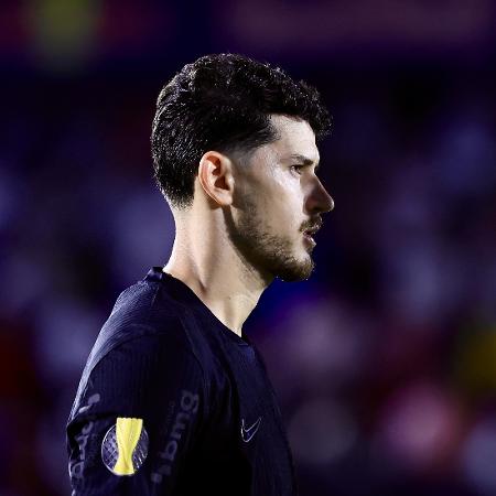 Hugo, lateral do Corinthians