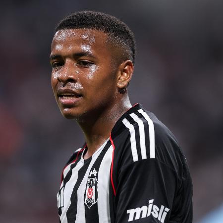 Keny Arroyo, atacante do Besiktas, durante jogo pelo Campeonato Turco Keny Arroyo, atacante do Besiktas, durante jogo pelo Campeonato Turco