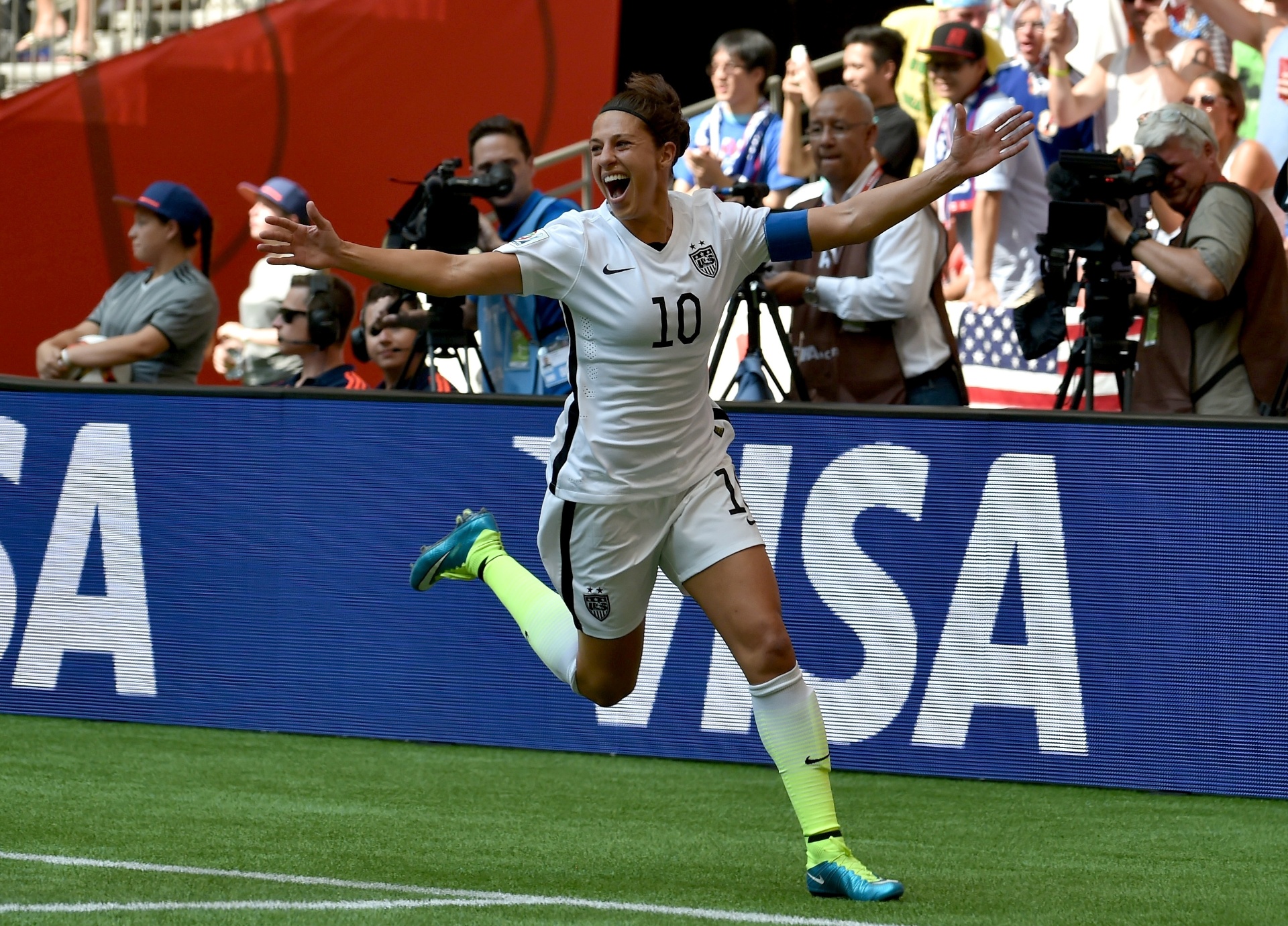 Carli Lloyd comemora gol marcado contra o Japão na final da Copa do Mundo feminina - Getty Images