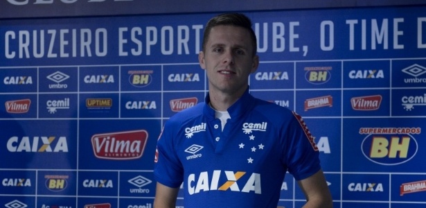 Ex-lateral do Criciúma chega ao Cruzeiro inspirado em ídolo da Tríplice Coroa - Washington Alves/Light Press/Cruzeiro