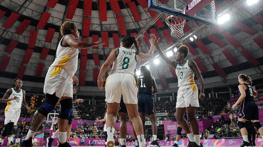 Brasil vence univeristárias dos EUA e é ouro pelo basquete do Pan - Alexandre Loureiro/COB