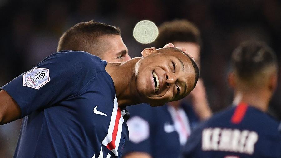 Mbappé comemora seu primeiro gol no Campeonato Francês 2019/20 - FRANCK FIFE/AFP