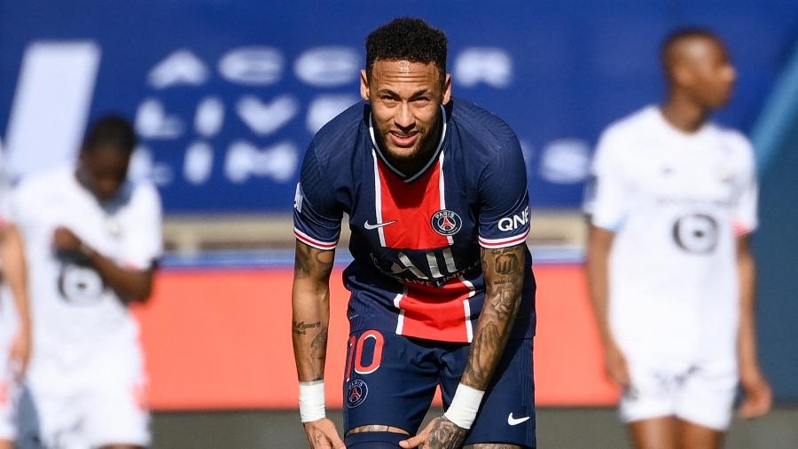 Neymar está ameaçado de não se classificar para a próxima Champions - FRANCK FIFE / AFP