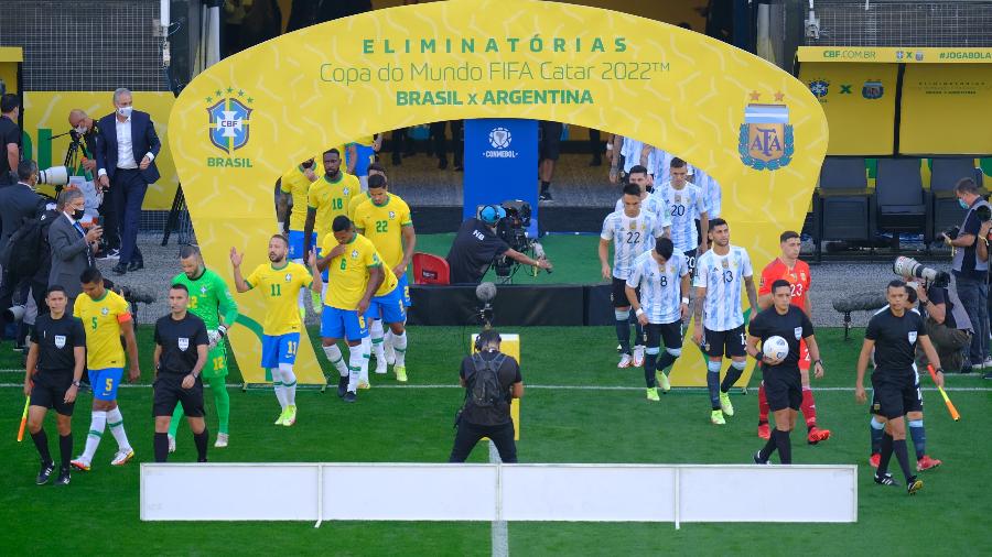 Seleções de Brasil e Argentina entram em campo para partida das Eliminatórias para a Copa do Mundo de 2022 - Marcello Zambrana/AGIF