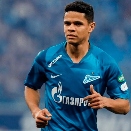 Douglas Santos, lateral brasileiro do Zenit, da Rússia, foi uma das surpresas da pré-lista Douglas Santos, lateral brasileiro do Zenit, da Rússia, foi uma das surpresas da pré-lista