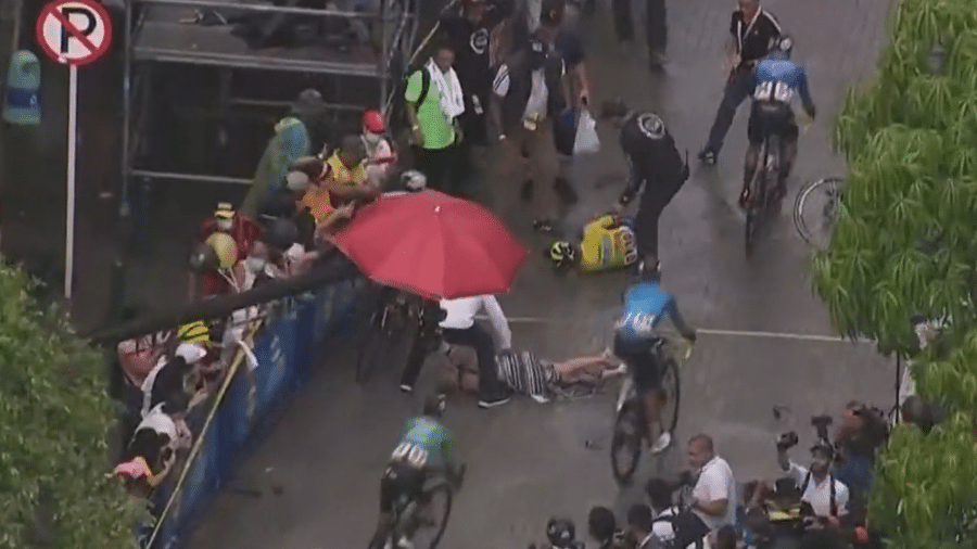 Ciclista colombiano atropela a própria esposa após vencer etapa da Volta da Colômbia - Reprodução/TV Señal Colombia