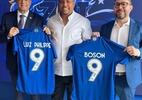 Ronaldo incomoda credores ao dar camisa do Cruzeiro a ministro do TST - Reprodução/Instagram