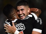 Uruguaios Varela e Pumita se reveem pela 1ª vez após Copa no Fla x