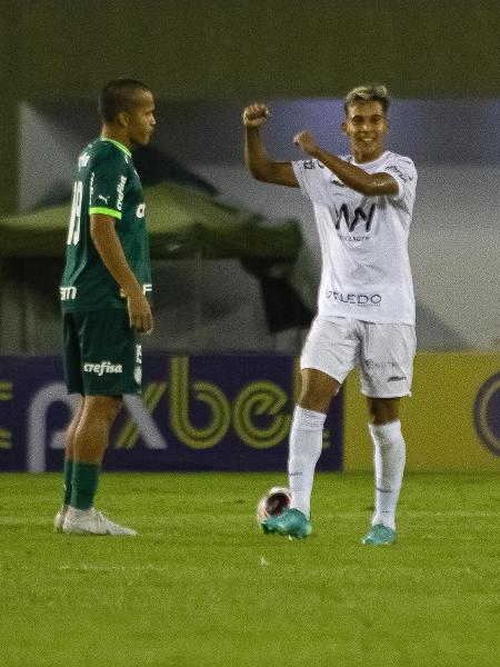 Eliminação do Palmeiras para o Aster rendeu recorde de audiência para a CazéTV na Copinha