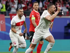 Turquia faz 2° gol mais rápido da história da Euro e bate Áustria em jogaço