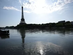 Com rio Sena sujo, Paris-2024 remarca triatlo, mas já admite excluir nado