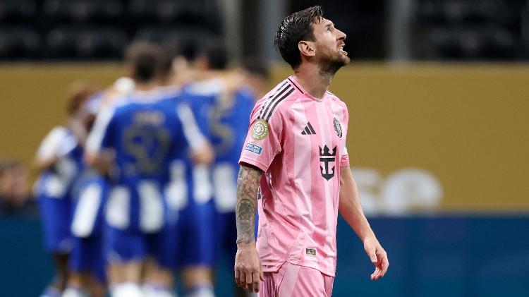 Messi se lamenta durante jogo entre Inter Miami e Porto no Mundial Messi se lamenta durante jogo entre Inter Miami e Porto no Mundial