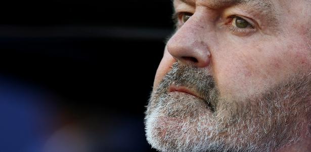 Técnico da Escócia diz estar 'muito confiante' para encarar Brasil na Copa